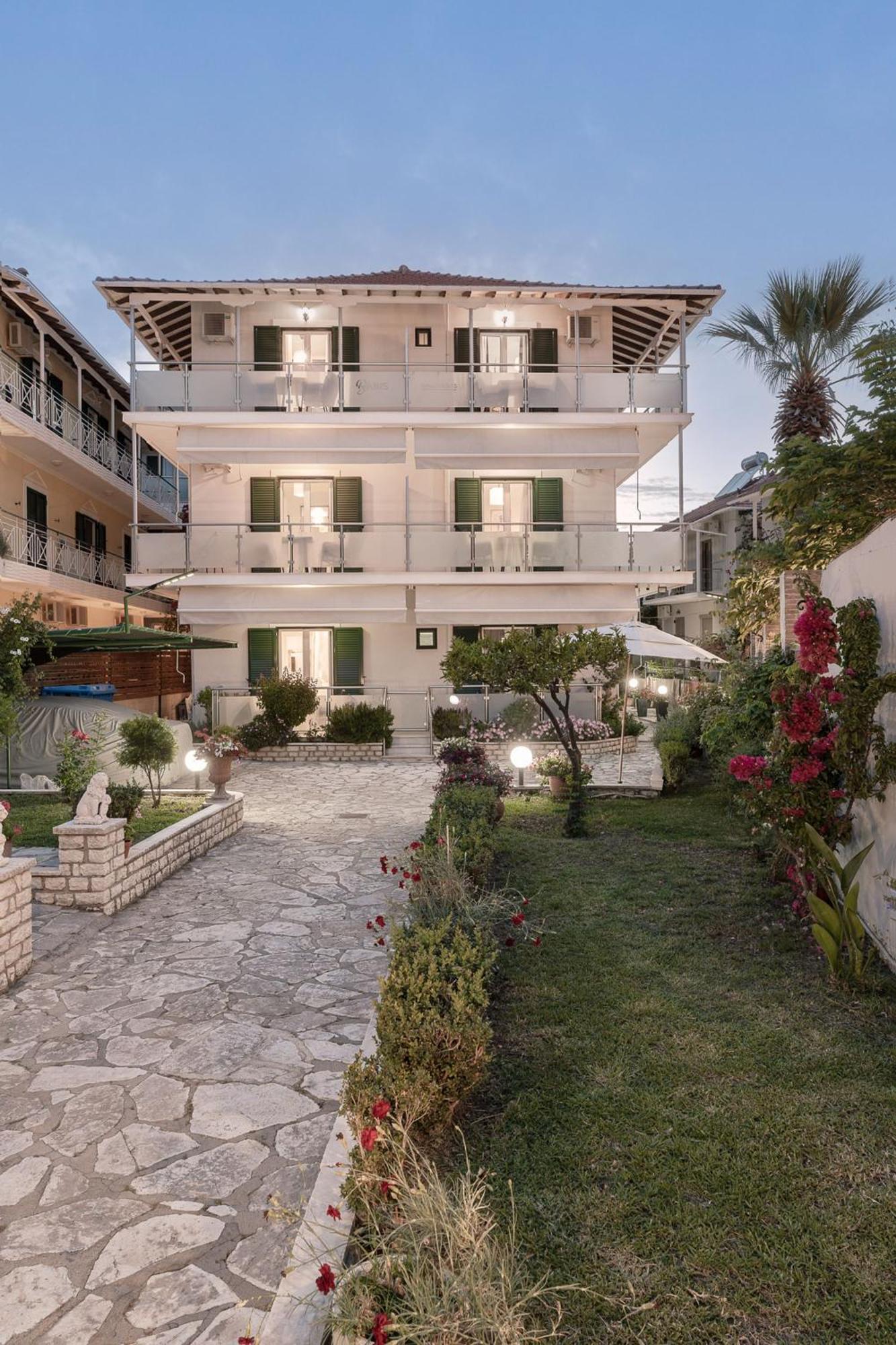 Captain'S Seafront Apartments Nydri  Exterior foto